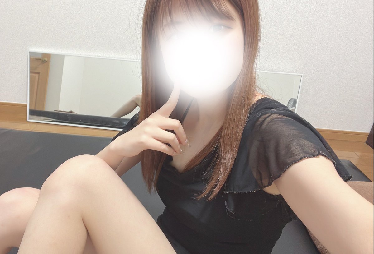 mamuu_hoshi's tweet photo. おはよう^.  ̫ .^ฅ゛

今日は連休最終日だし、自分へのご褒美も
兼ねて、マック買ったの🚗³₃

みんなも自分へのご褒美にいかがですか🫶🏻

待ってるね🤍 https://t.co/8FWs2zQFIX