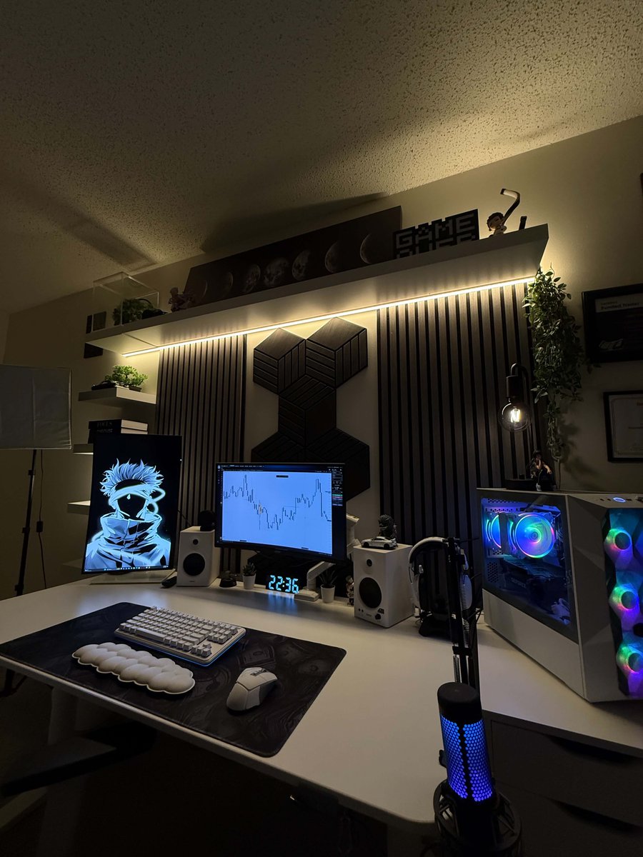 imNielPayumo's tweet photo. My trading battle station 📈

Rate it 1-10! https://t.co/osts11IIdu