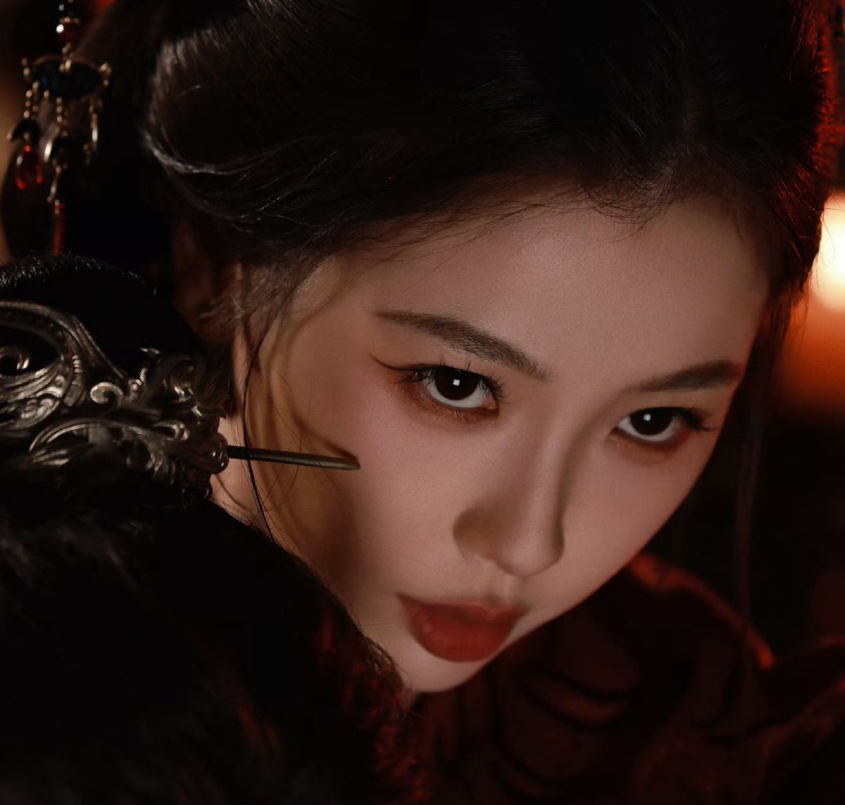msneverlander's tweet photo. MOTHER... DIVA... QUEEN...🧎‍♀️ 🧎‍♀️ 🧎‍♀️ 

#yushuxin #estheryu #虞书欣
#yunchuling #云初令 #yunchusvengeance https://t.co/IrqXU62cMk