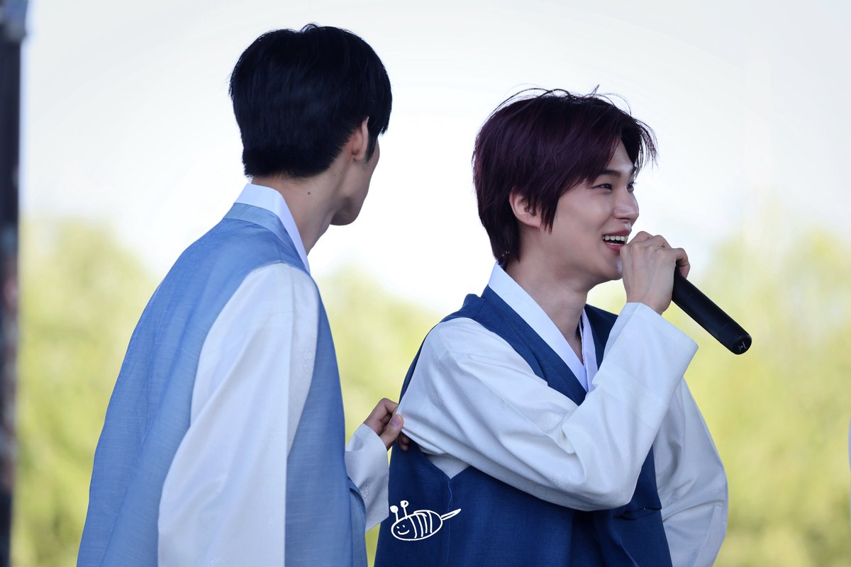 beenblue_'s tweet photo. 260920 쩡콩즈

#EVNNE #이븐
#박한빈 #PARKHANBIN
#이정현 #LEEJEONGHYEON https://t.co/YpcYJwIht0