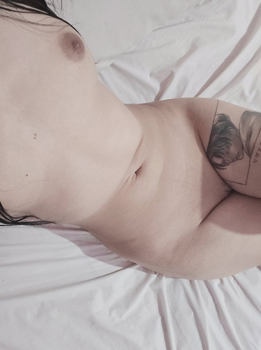 meimiomi's tweet photo. People with girlfriends shouldn't be looking~

#cnc #nsfw #petplay https://t.co/m5qbOkf0xw