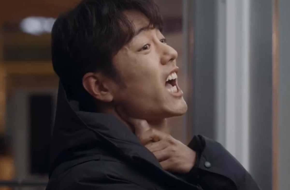 ybaizhan's tweet photo. two of xiao zhan’s new characters get choked but give off completely different vibes 😭😭😭😭😭 https://t.co/VbHWwq5PYq