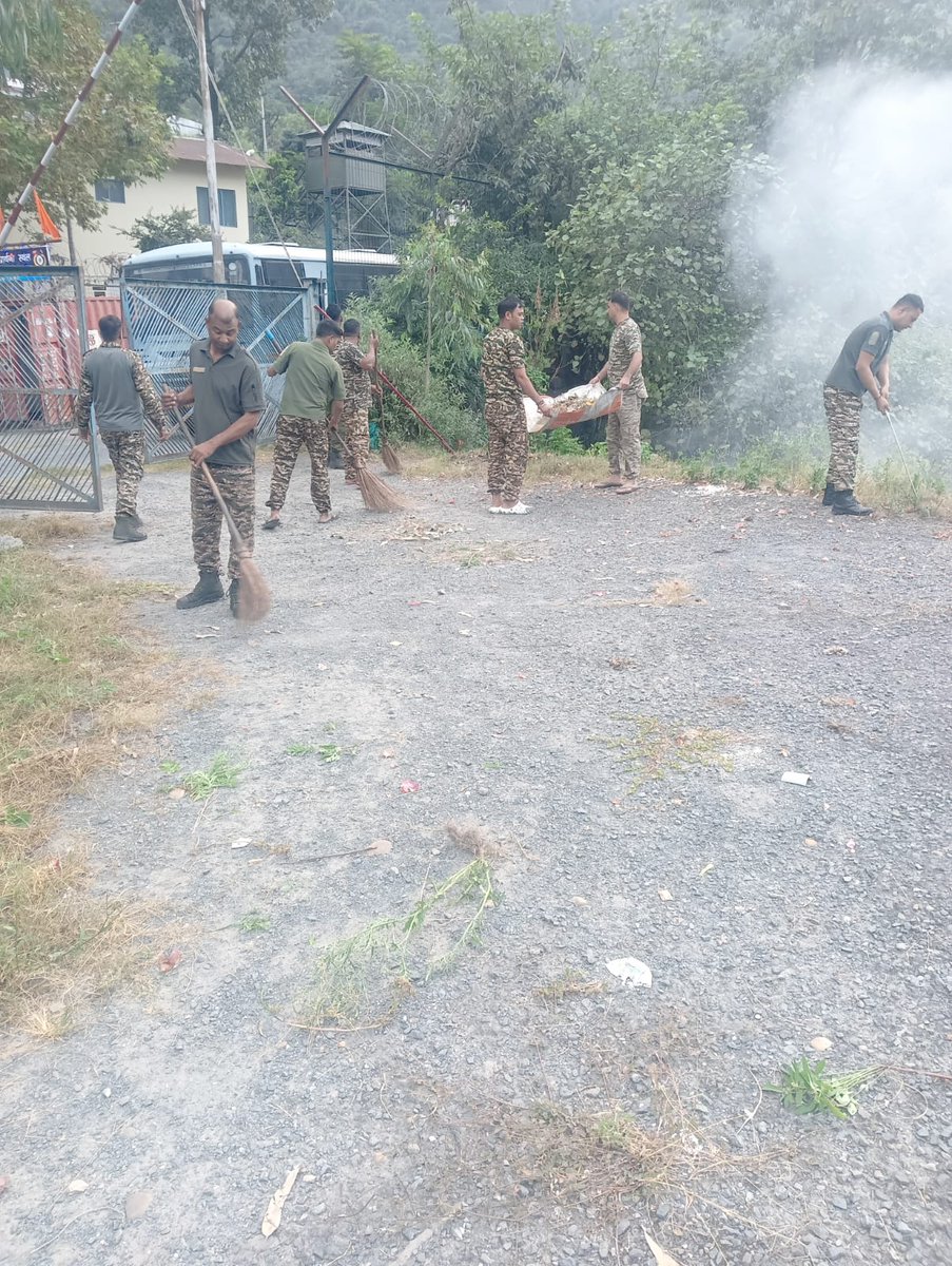84BNCRPF's tweet photo. As part of #SHS2026 and #SwachhataHiSeva2026, 84 Bn CRPF conducted a cleanliness and sanitation drive today at A Coy, JP Gate, Chanderkote, Ramban, reaffirming its commitment to cleanliness, hygiene and a healthier environment. 🇮🇳#SwachhataHiSeva2026 #CRPF #Swachhata #CleanIndia https://t.co/rQCEjWpDP8