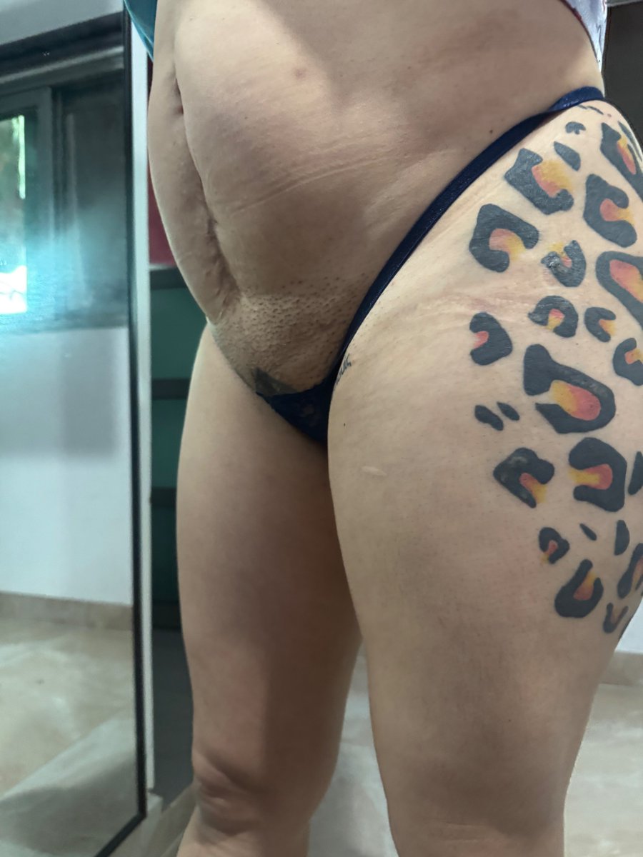 Laputona69's tweet photo. Les gusta mi putitanga o mis nalgas???? https://t.co/7Up0fAqFAD
