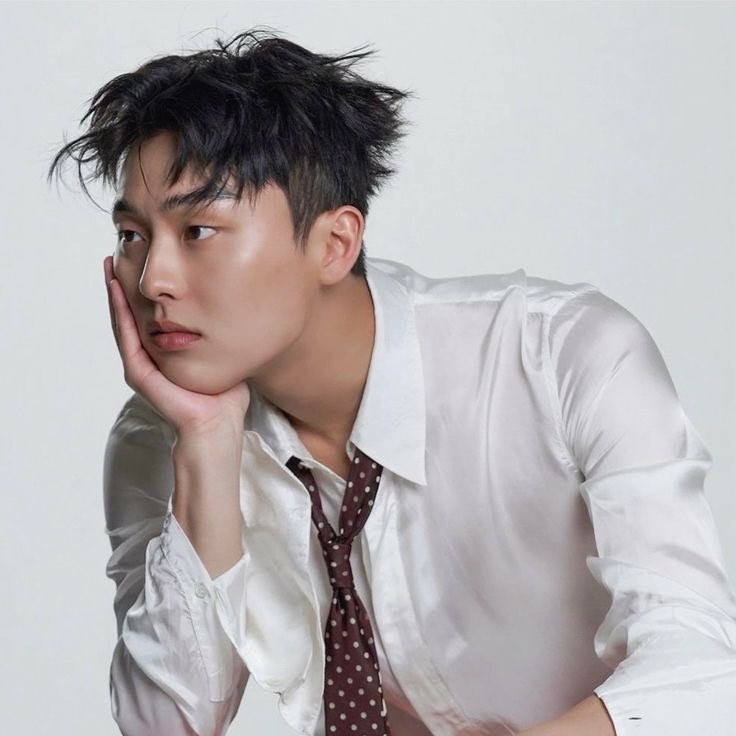 dailyhyunwook's tweet photo. #CHOIHYUNWOOK will attend the 31st Busan International Film Festival (BIFF) for ‘Dead End Job’, joining director Kim Damin and Kim Minha for the Open Talk on October 8 and GV on October 9 due to his schedule! https://t.co/BQ86QJSb80