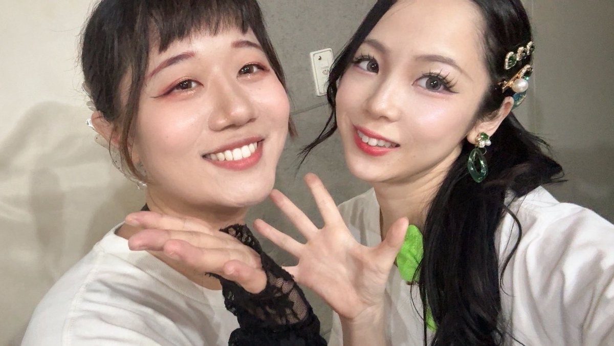 WomanSyndrome's tweet photo. ✨🩵💎ありがとう💎🩵✨

#PinkieDIAMOND 
ありがとうございました！

急遽な構成でのステージでしたが
楽しんでいただけましたか☺️？

めろちゃん本当にお疲れ様💚💜

優しく応援してくれた親戚さんへ
本当に感謝でいっぱいです🫶✨✨✨
これからもよろしくお願いします✨✨ https://t.co/NdPXLEPD2C
