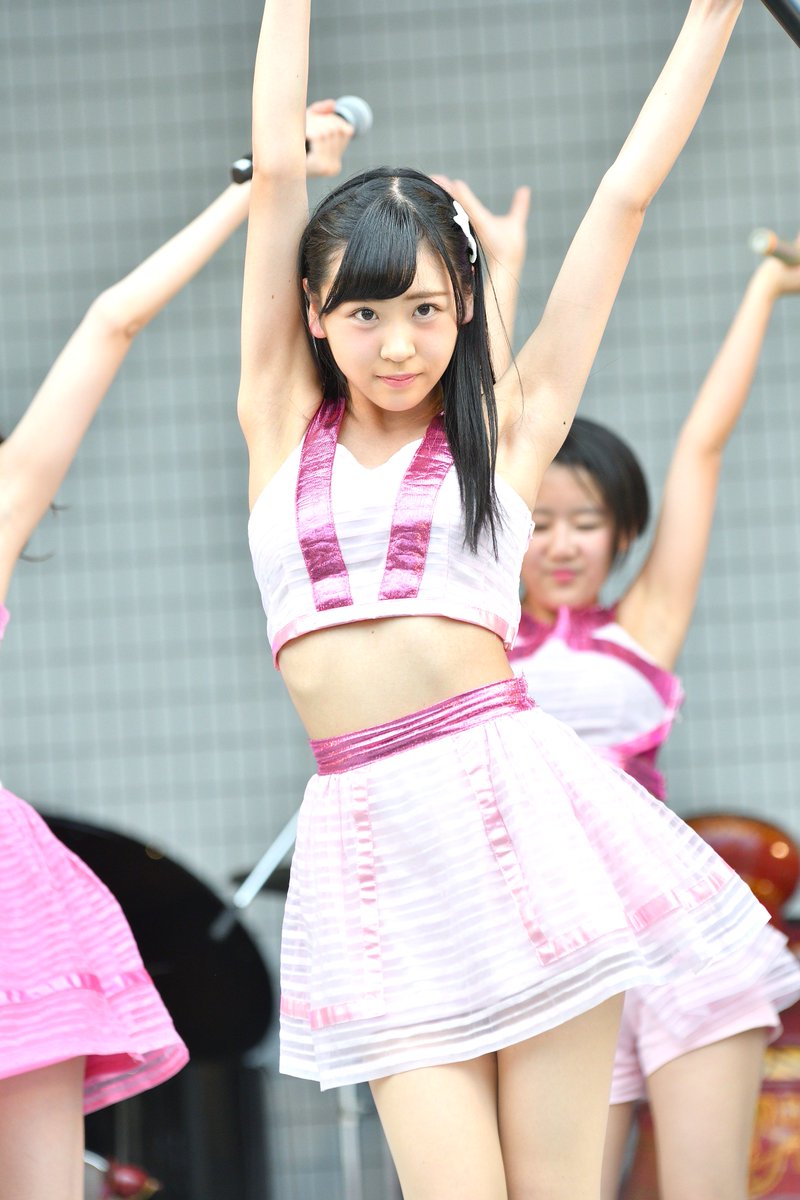 9cxVxtWnef49612's tweet photo. 可愛いアイドル💛 https://t.co/mDczE3jWbX