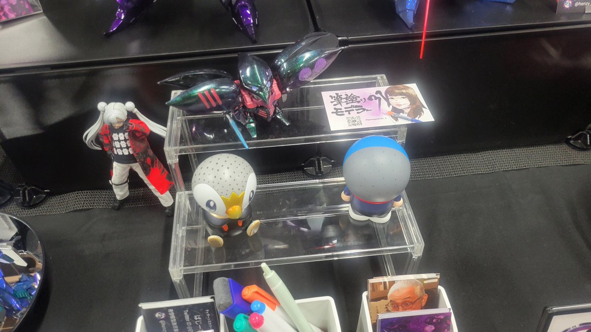 Nutty_M___melon's tweet photo. 昴さんと31さんのサークル卓

展示方法が相変わらず工夫されていました。なつきさんのキュベレイは美しかったです🦋

サークルについても色々お話が出来て有意義でした、ありがとうございました❗✨ https://t.co/Nu6vzLLdyq