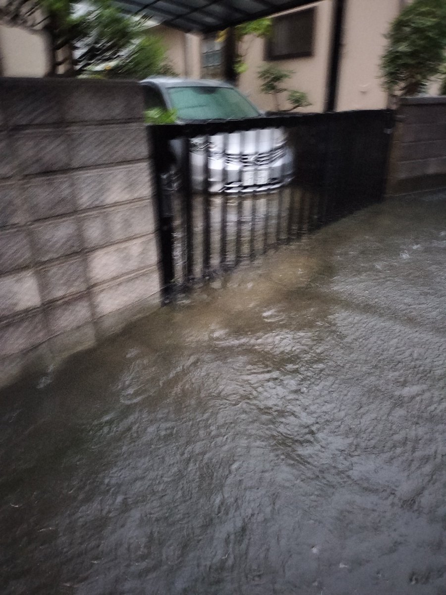 kojimori18's tweet photo. ８月の千葉豪雨から3回目もう疲れました https://t.co/YP6rG5Mp9v
