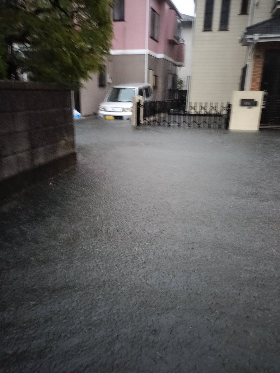 kojimori18's tweet photo. ８月の千葉豪雨から3回目もう疲れました https://t.co/YP6rG5Mp9v