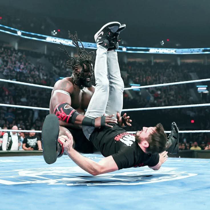 wrestleSzn01's tweet photo. Oba Femi ❤️ https://t.co/mlOIitjkKJ