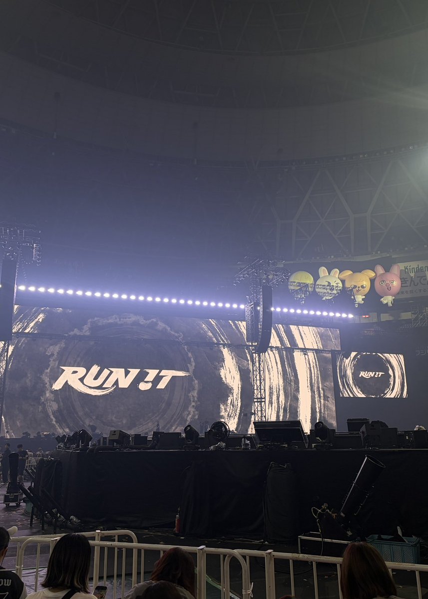 l0zvm's tweet photo. Run it in Osaka 9/20💋 https://t.co/OtDP8CNt7q