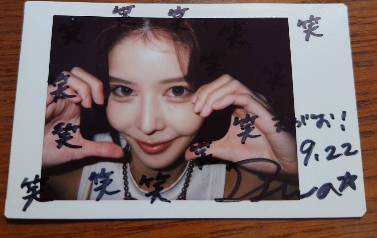 FINMIYU1006's tweet photo. そして毎回素敵な対応してくれるLuunaさん！！！
マジでどのイベントでも神対応してくれます！！！
今回のフェス、めっちゃこっち見てくれて本当に幸せでした😁
今後ともよろしくお願いします🙇
＃みてみてるうたん
＃最終未来少女 https://t.co/ATmXxOC0D3