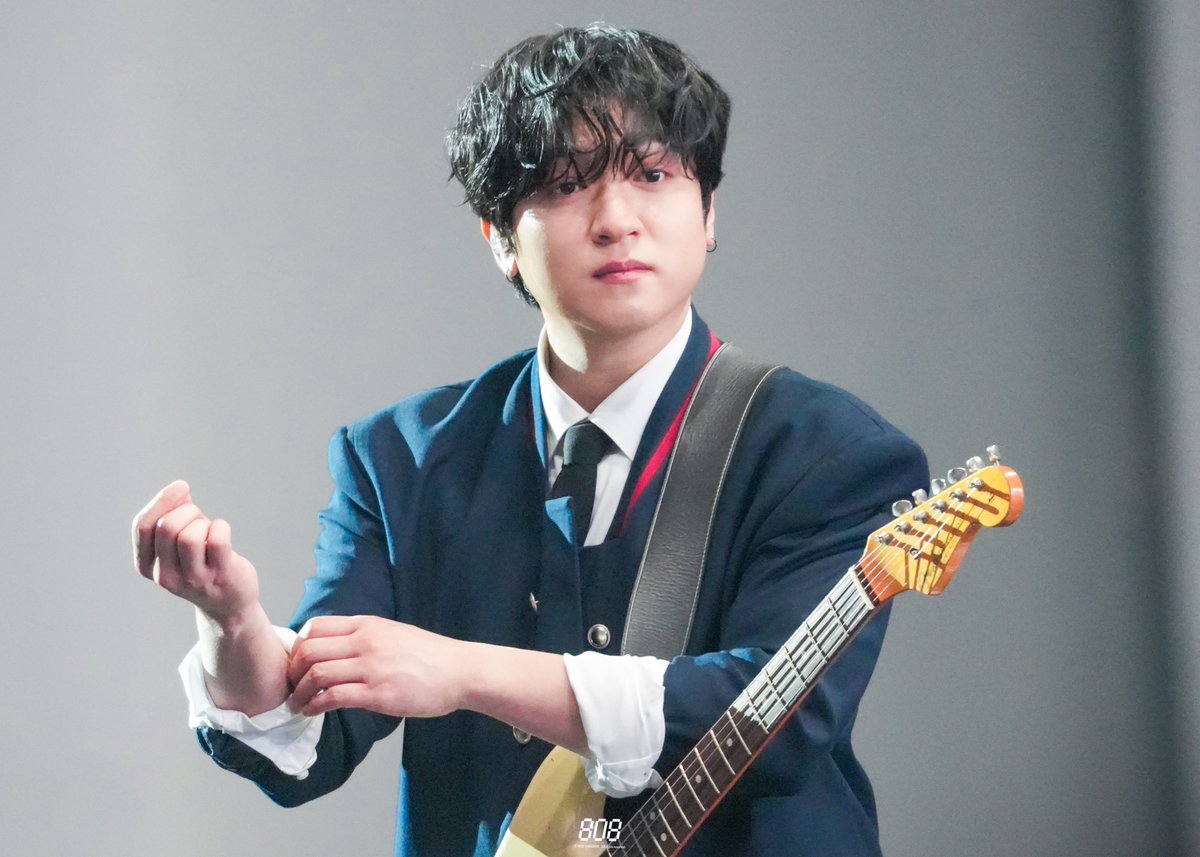 808BOB_'s tweet photo. 260208 대구 막콘
너무 귀여웠어...
#데이식스 #DAY6 #성진 #SUNGJIN https://t.co/PGaaH0HbNM