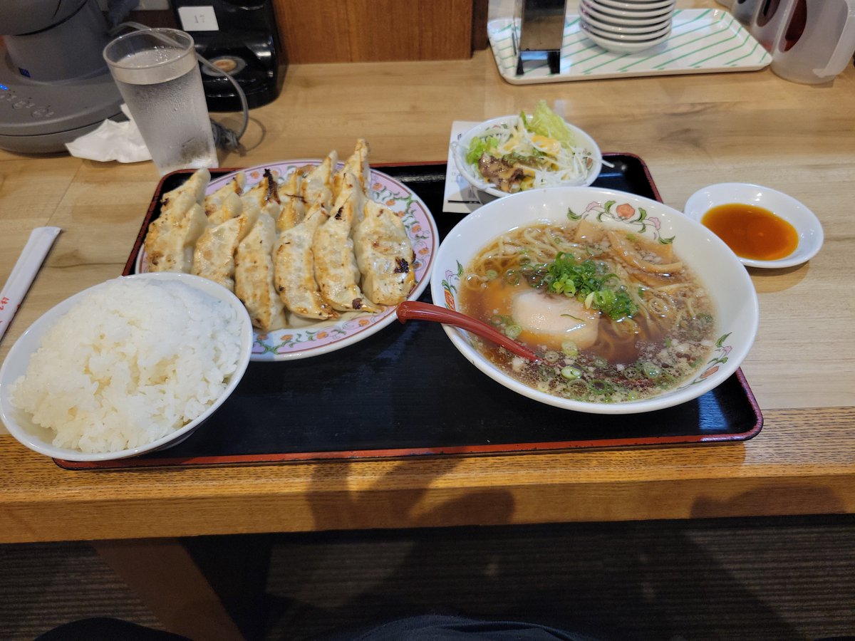 MamoruJokey's tweet photo. シルバーウィーク最後の昼飯は、餃子の王将でギョウ定メガセット🥟🥟🥟
今日のヲタ活及び今月のヲタ活の予定はございません。

次のヲタ活の予定は、Fille mimiの2周年ワンマンライブです。
#ふぃーみ 
#音芽つぐみにみずやりたい https://t.co/FR8r3CUXFH