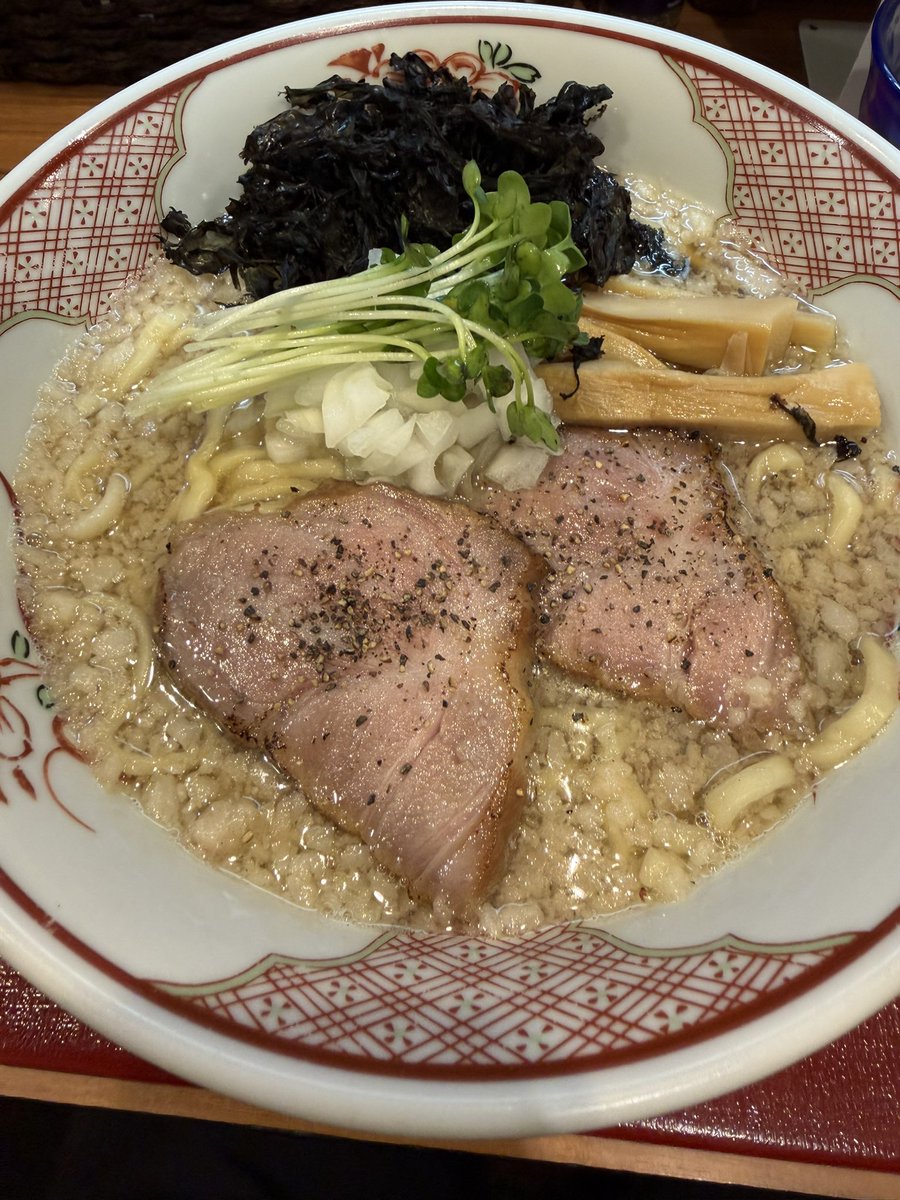 daikichi93126's tweet photo. 地元飯 https://t.co/uuzEdlI0ap