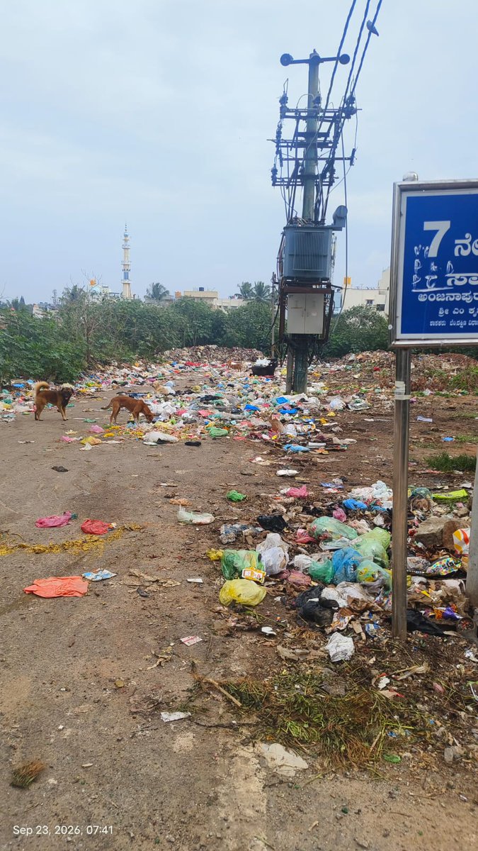 IamSAK196's tweet photo. 🚨 POST 5 

This is getting frustrating.

Once again, garbage is being dumped openly in Sarathy Nagar, JP Nagar 8th Phase, 1st Block, despite repeated complaints and continuous follow-ups.

How many times should residents report the same problem?

We have raised many complaints and posted multiple times on X. Garbage was cleared, shifted to another spot, burned, and now the dumping has started again.

BDA has informed us that this matter falls under GBA jurisdiction.

@krishnabgowda Sir, with due respect, we need action that stops the problem, not another temporary cleanup.

Please help us get this resolved. 🙏
📍 Sarathy Nagar, JP Nagar 8th Phase, 1st Block

@GBA_office @ICCCBengaluru @BBMPSWMSplComm @GBAChiefComm @comm_blr_south