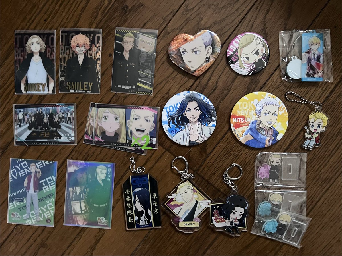 Perimaru_075's tweet photo. グッズ整理のためお譲りします

譲(写真のもの
求(定価＋送料 (PayPay、メルカリ)

ALTとピン留めの確認お願いします🙇‍♀️

 #東京リベンジャーズグッズ交換
 #東京リベンジャーズグッズ買取 
 #忍たまグッズ買取  #忍たまグッズ交換 https://t.co/wFk6OfyIOO