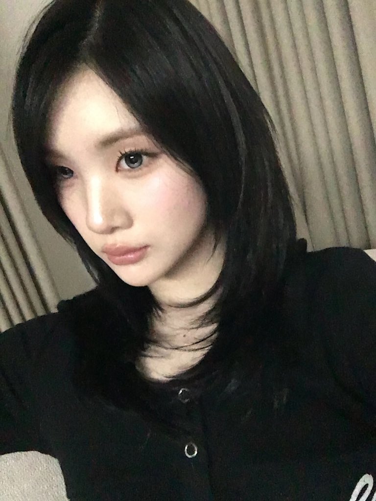 8x8_ll's tweet photo. 이날 여자향기 개쩔어,, https://t.co/1g0rHe4bXN