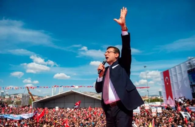 Musellim1962's tweet photo. Ekrem imamoğlu'na bir günaydın demeye varmısınız
Günaydın halkın adamı https://t.co/BoYbqbdeeZ