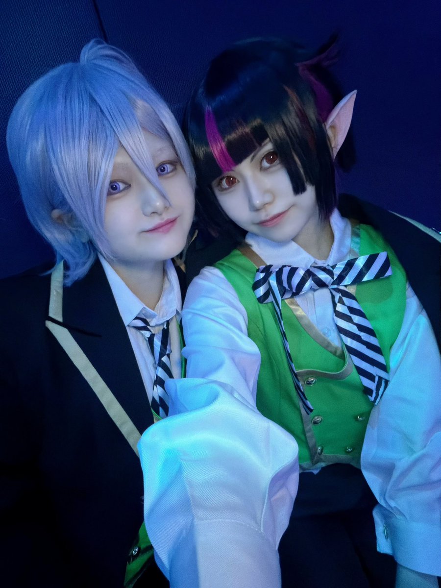 mi__0c's tweet photo. 𝐜𝐨𝐬𝐩𝐥𝐚𝐲🦇⚔️

マメラグで休憩中🫧🧜‍♀️

 #Dハロ仮装2026 https://t.co/1EIs0ZWl42