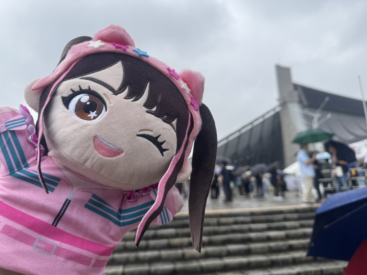 Ete_nm7's tweet photo. 会場到着^ ^ https://t.co/sRmYHp90nQ