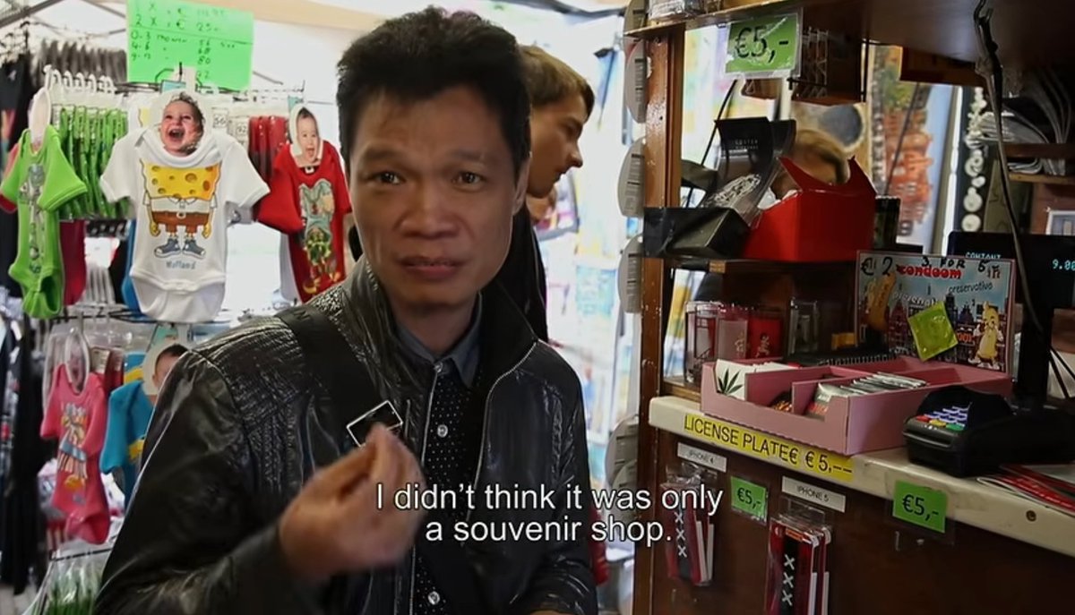 tao_te_chaching's tweet photo. (Zhao, upon visiting his client buyer in Amsterdam) "I've been working with him for so many years. I thought his gallery would be very high class. I didn't think it was only a souvenir shop." https://t.co/eRrvk53JPY