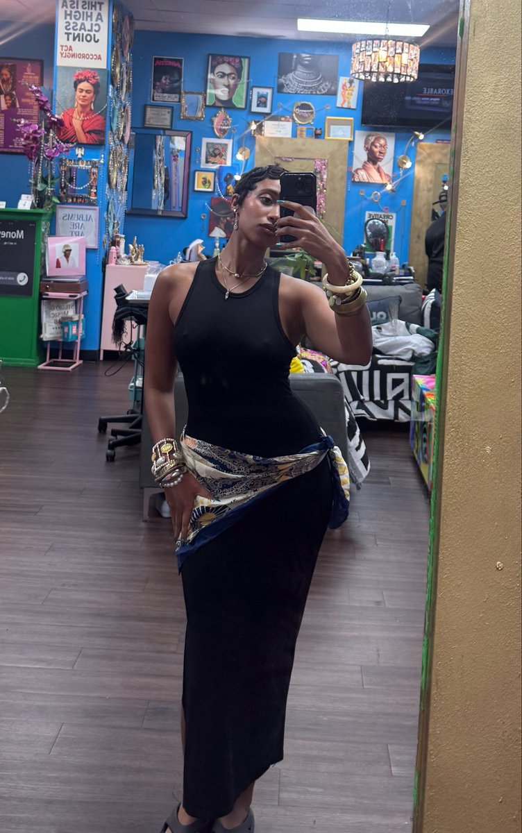 Victoriqp100's tweet photo. The salon saw me this #weekend https://t.co/UaMU2fyAj3
