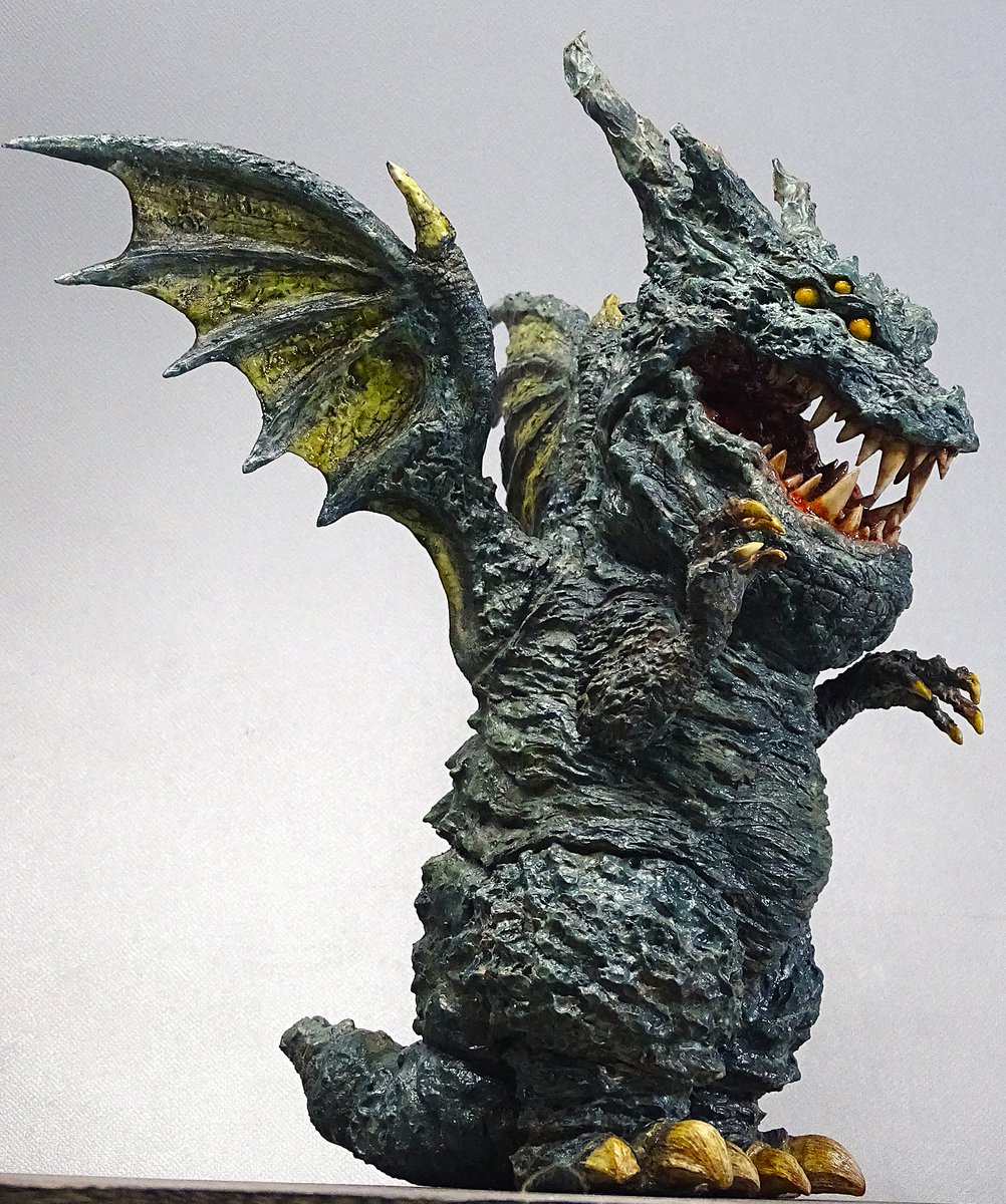 ts_yamawaki's tweet photo. TAKASHI YAMAWAKI EXHIBITION
～Dusk Till Dawn～

画像は『龍神像』レジンキャスト製完成品　約20cm
※5色ご用意しました！

よろしくお願いいたします！！ https://t.co/ke8S2qRVIe