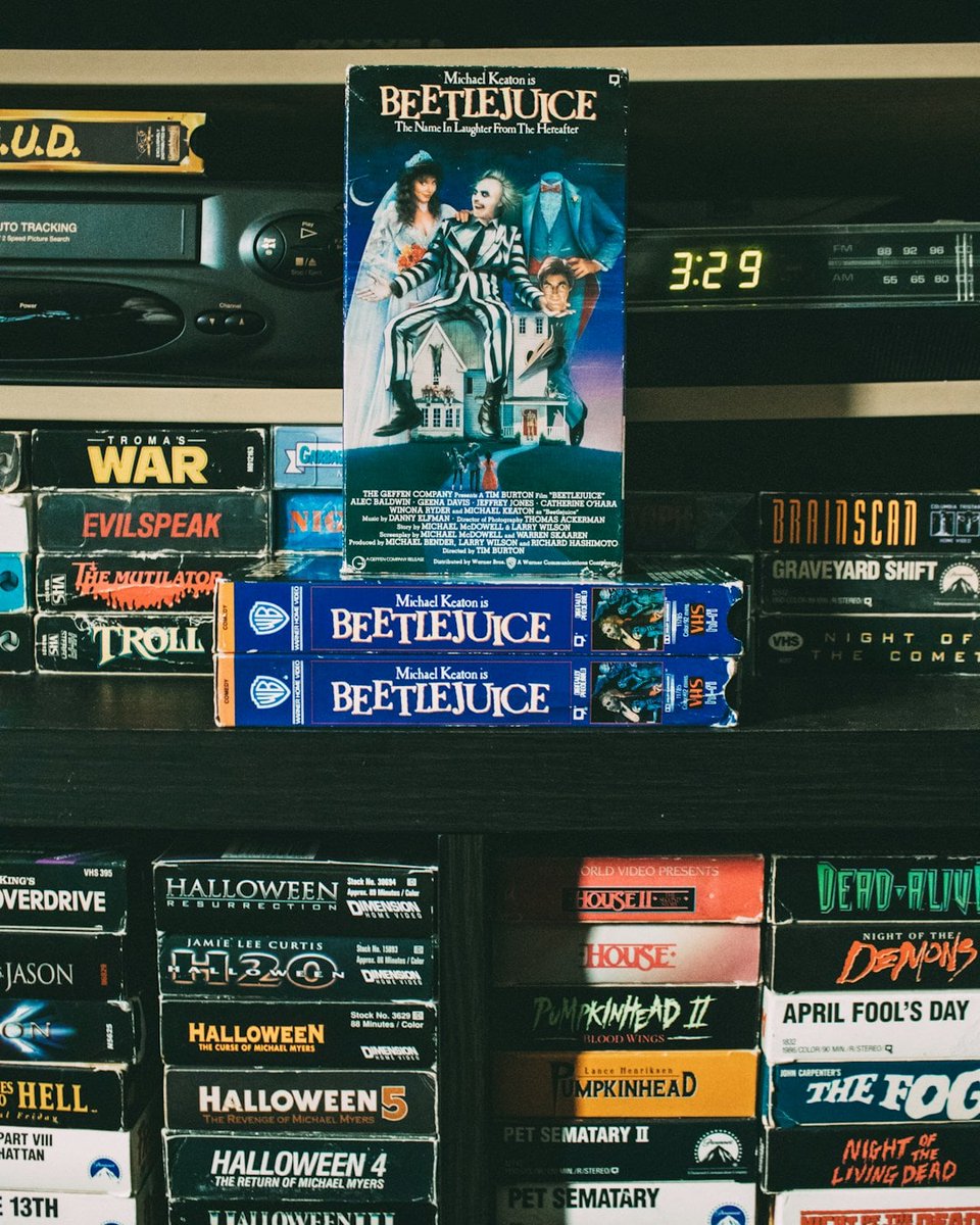 OwenTylerwb's tweet photo. Beetlejuice is a classic, can't believe I found these tapes!

#beetlejuice https://t.co/IE3sydGjrH