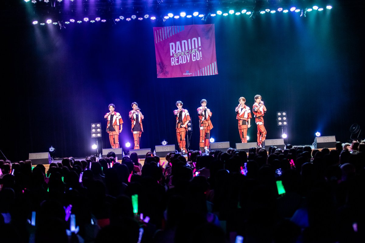 RADIOREADYGO_SP's tweet photo. ˗ˏˋ ꒰ 1部終演しました📻️✨️꒱ ˎˊ˗

ご来場いただきましてありがとうございました！🎶

本日の公開収録の模様は、
10月30日(金)26:00〜28:00
ZIP-FM｢ICONIC MOMENTS｣にてお届けします🎤

#RADIOREADYGO_SP #RADIOREADYGO #レディレディ #あいこに
📷️ : @reconyan 
@FNI_ICONIC_ZIP @SHOW_WAofficial
