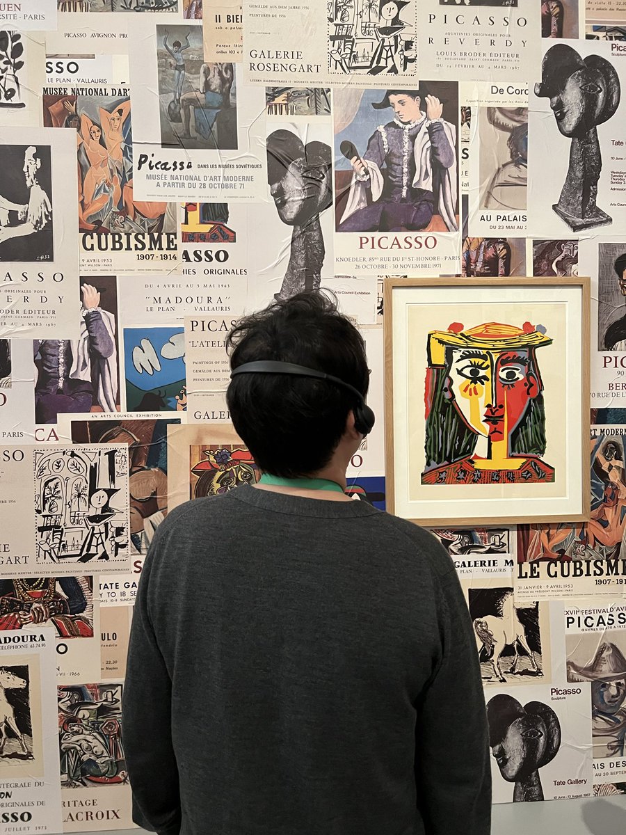 hiroyuki_fr's tweet photo. 「ルーヴル美術館展 ルネサンス」を観てからお昼を挟んで、同日の夕方に滑り込みで会期終了間際の「ピカソmeetsポール・スミス」展覧会に行けた。ピカソ展に足を運ぶといつも強烈なエネルギーをもらって帰るのだが、今回はデザイナーのポール・スミスとのコラボ展示だからか、いつもとは大分違った高揚感で展覧会を後にした。ピカソ作品はもちろんのこと、展覧会そのものが、大胆、自由、エネルギッシュで、色彩豊か、そして何より若い。ピカソの作品群をまた別の角度から体感出来た。展示の仕方や、鑑賞する場所・環境は本当に大事。同じ作品もまるで違って見える。これは《美しきフェロニエール》然りである。

#国立新美術館 #ピカソmeetsポールスミス