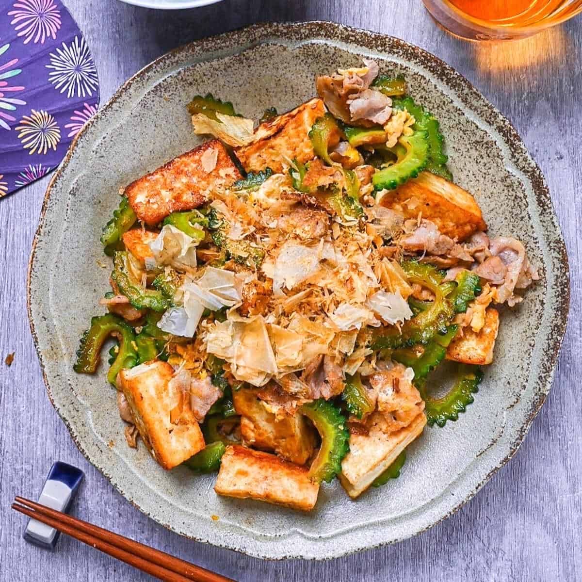 christasyd's tweet photo. Reminds me of a white vegan berating an Asian content creator on Instagram for cooking tofu with meat claiming that it's vegan food, when this is how we eat tofu in Asia... https://t.co/tn55LN81kv
