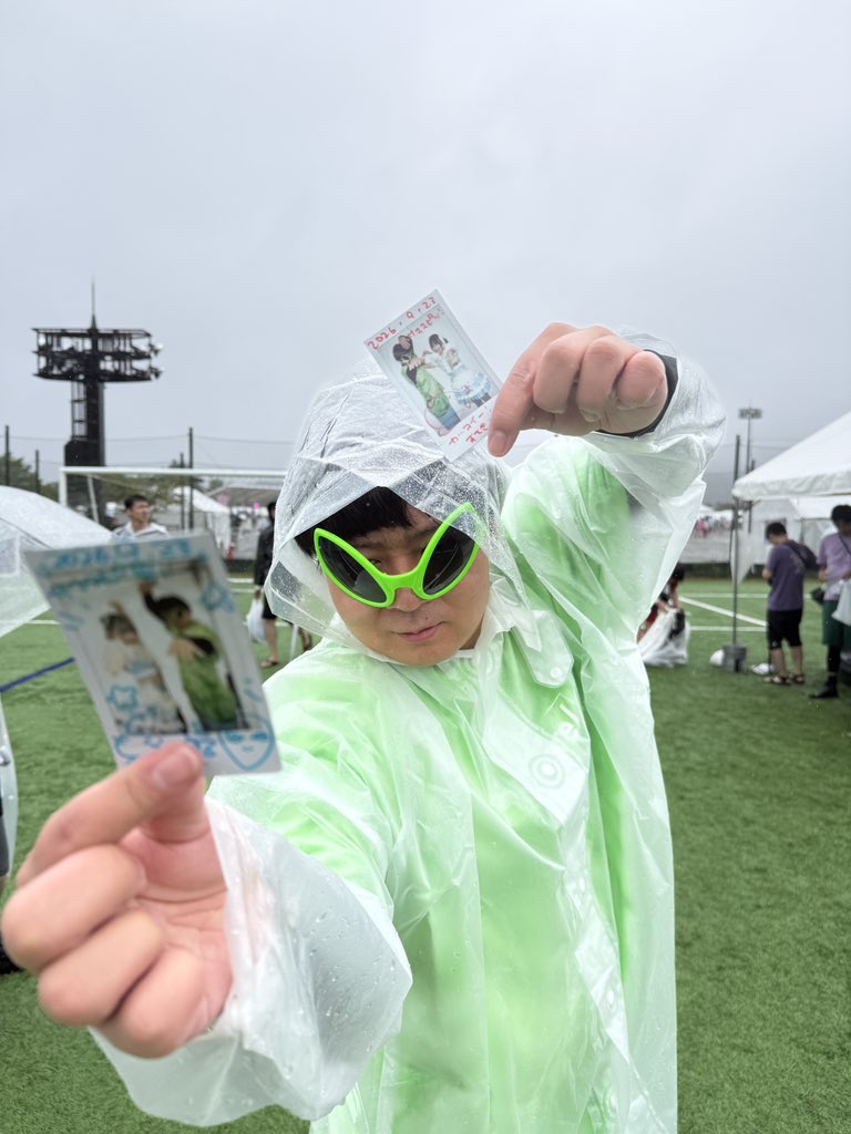smspdaisuki's tweet photo. ぼくを知ってくれているmetariumのメンバー‼️
安眠ぽむちゃん、音宮らなちゃんありがとう‼️

アイドルさんも含め色々な人にAppare!のサマスピの良さが伝わればいいな👽

もちろん今日も僕は居ます！

sparkステージトリのAppare!もよろしく‼️

 #Appareいったれ横アリ
 #広げようサマスピの輪 https://t.co/lJp368a8Zi