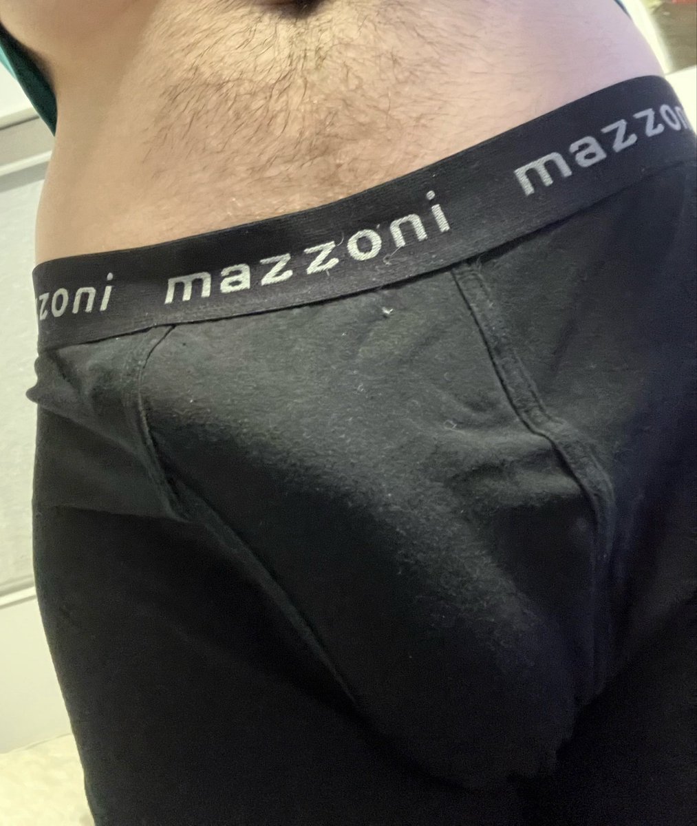 e_privit's tweet photo. Some gooners said this pic was hot… (dm me for trades :))) https://t.co/jsLlk5gW3y