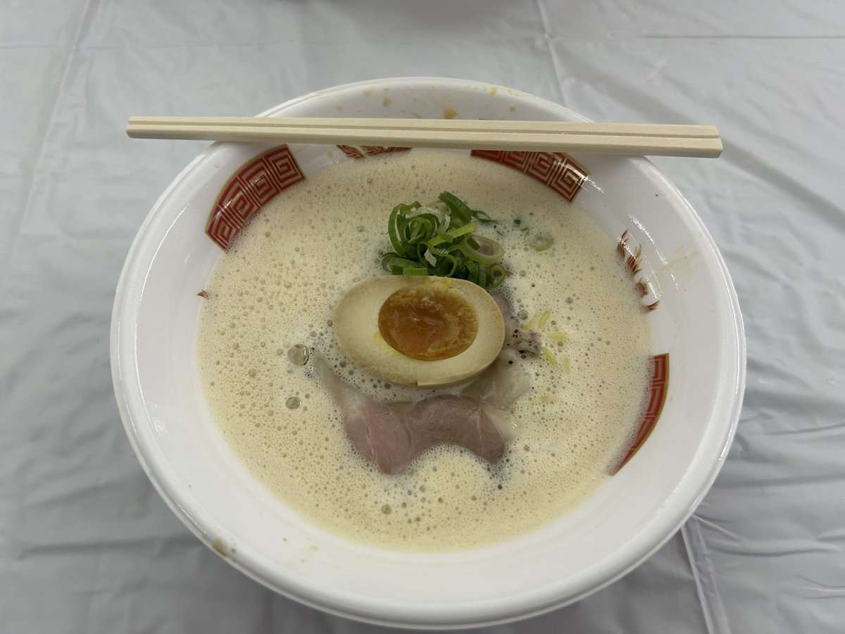 hpy_island's tweet photo. 5日間でラーメン4杯はさすがに反省
摂生します() https://t.co/atzzZZWlIL