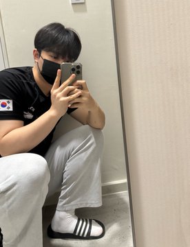cloutom176j's tweet photo. #ㄱㅊㅅ #ㅌㅊㅅ

건실하게 살겟습니다. 00년생이고 낯가림 좀 심합니다
감사합니다. https://t.co/bGWVgWHRDp