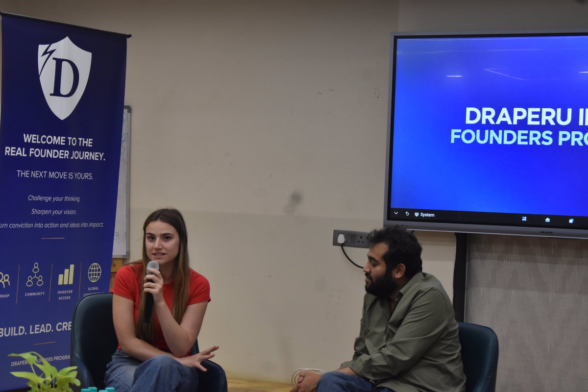 DraperUIndia's tweet photo. 13 founders. 13 elevator pitches. 🎤
But the real lesson? A great idea needs a great story.
@aalicbarker brought a VC lens to every pitch, helping founders sharpen their message, approach & impact.
#DFP #DraperUFoundersProgram https://t.co/2n1uFkLQXL