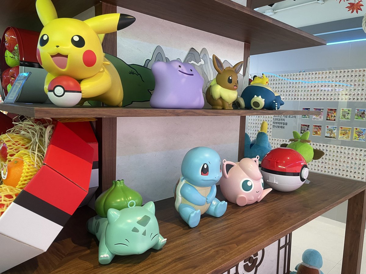 nigeyoukana's tweet photo. 韓国のポケモンイベント思ったより規模でっかくて楽しめた🥲韓国語わからなくてもサポートしてくれたしステッカーも貰えた〜‼️ https://t.co/RTuZqFdzJz