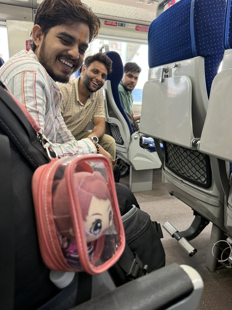 873_873__'s tweet photo. 咲季ぬいを見たインド人🇮🇳
「それ彼女からのプレゼント？wwwww」

やめろその火力はワイに効く
#初星学園ぬいぬい部 https://t.co/faBCyx1lIO
