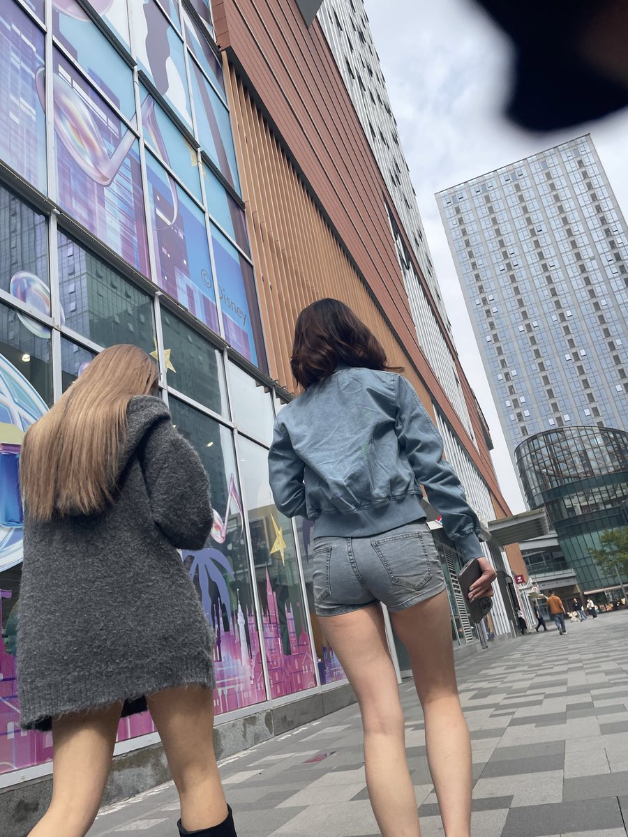 liveoldJoe's tweet photo. 上午的奖励
#牛仔裤
#包臀短裙
#少妇 https://t.co/MmBbIYMoWI