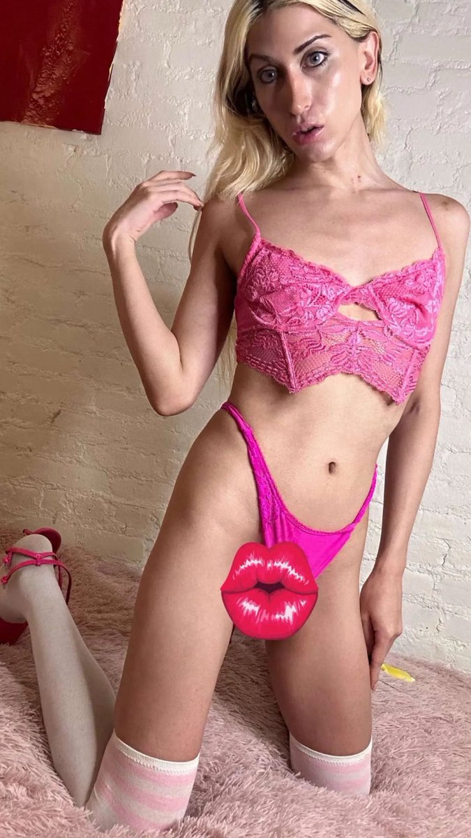 SissyLexyNyc's tweet photo. #nyc #transgirl #femboy #snowbunny #transgirls https://t.co/urYutgmkxb