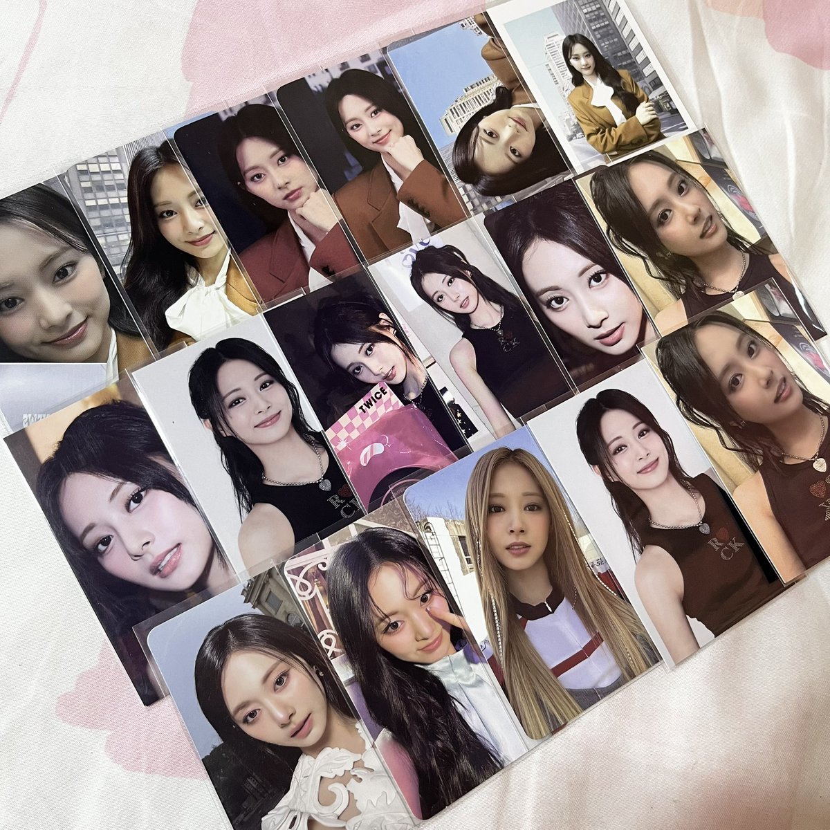 kkitorock's tweet photo. #kkitomail 📦💙🪽

ang ganda ganda ni tzuyu T^T thank you sm for fast and hassle free transaction! and for being accommodating kahit madaling araw me nag inquire huhu @jyobuyzs https://t.co/cDk5YwGPww
