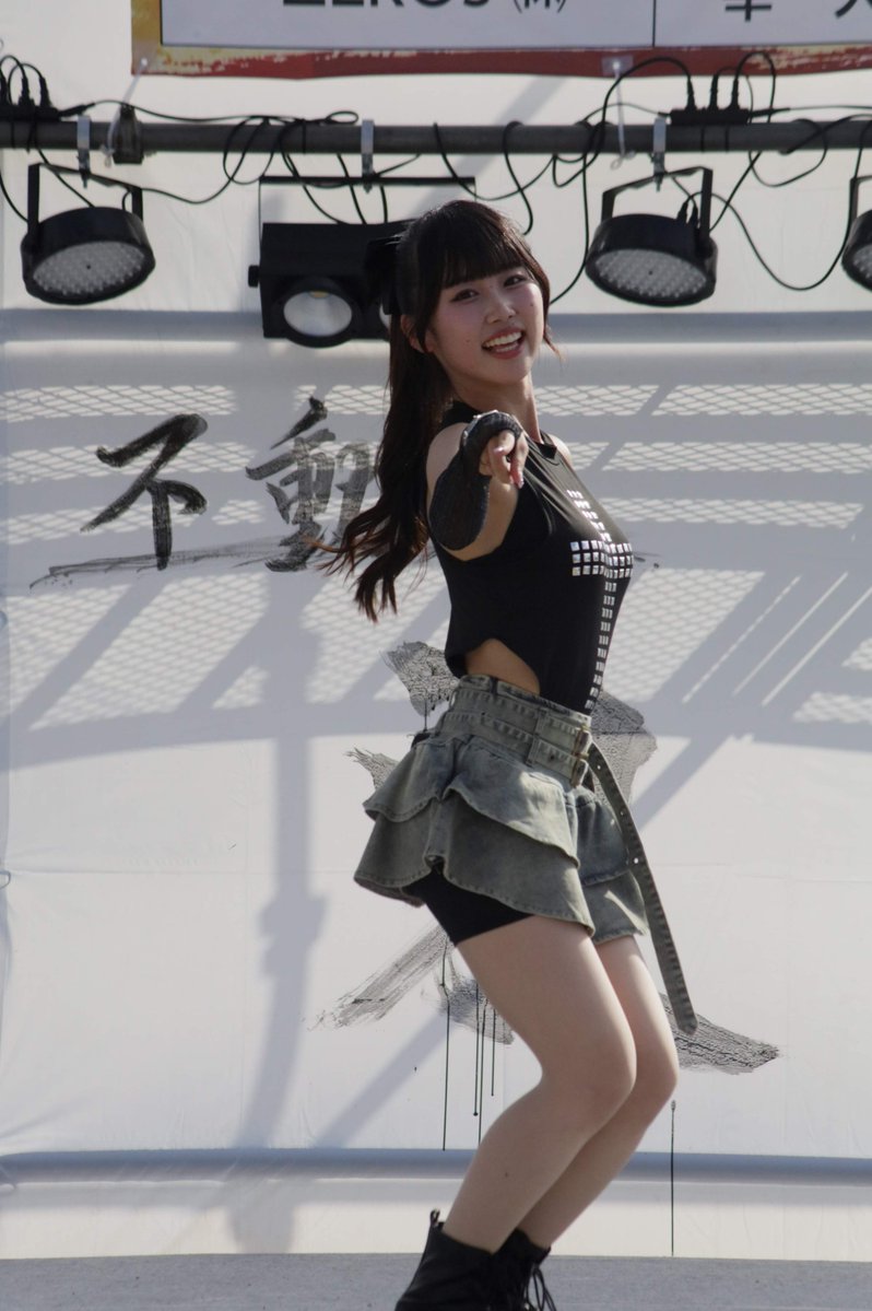 TaKaKun_Ysh_06's tweet photo. 9月21日 高田河川敷 秋祭り
MiUSE Miyuu
MCとグループパフォーマンス両方で頑張ってくれてました
#MiUSE @miuse_miyuu https://t.co/49p3FvzEIz