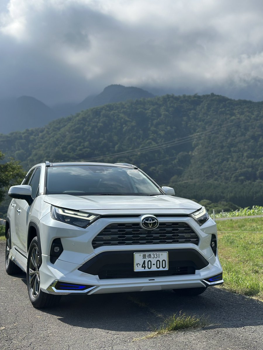 SHIMA_YA201031's tweet photo. RAV4でドライブ

#RAV4
#TOYOTA https://t.co/v6JGtDLnPr