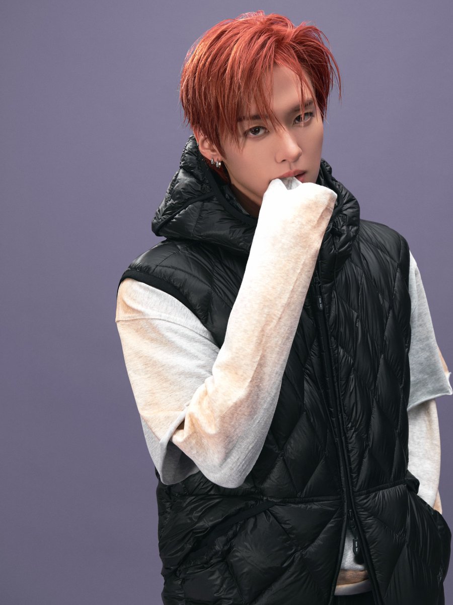 StrayKidsGlobal's tweet photo. [matinkim_magazine IG Post] (1/3)

"Matin Kim Winter Collection with LEE KNOW (@/t.leeknowsaurus)

'LEE KNOW, RE-KNOWN'

Matin Kim’s latest Winter Collection unfolds through an imagined fashion magazine, with LEE KNOW as its cover star.
Set against a clean backdrop without elaborate sets or excessive direction, the editorial reinterprets the bold, effortless attitude of fashion magazines that defined the 2000s through Matin Kim’s distinctive perspective.

Here, LEE KNOW goes beyond simply being a model, appearing as a fashion icon who feels as though he has long belonged to the pages of that era.
Like a magazine that remains vivid no matter how much time has passed, discover Matin Kim’s new Winter Collection, brought to life with LEE KNOW."

@Stray_Kids #StrayKids #스트레이키즈 #スキズ #LeeKnow #리노 #リノ #LeeKnowXMatinKim