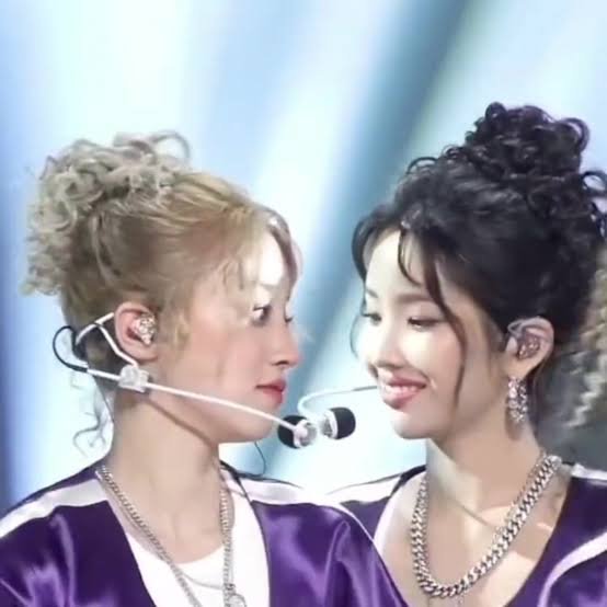 latataa23's tweet photo. happy birthday to soyeon’s wife 🥰💗 https://t.co/Lz87gIgQT2
