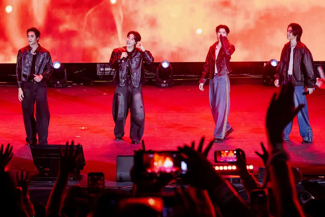 EarthOfficialFC's tweet photo. Only Friends : Dream On in Lima ✨ 

IG : fotografadelaluna

EARTHMIX JOURNEY OF DREAMS 
#OLFDreamOninPeru 
@Earth_Pirapat #EarthPirapat https://t.co/7llX5NOqny