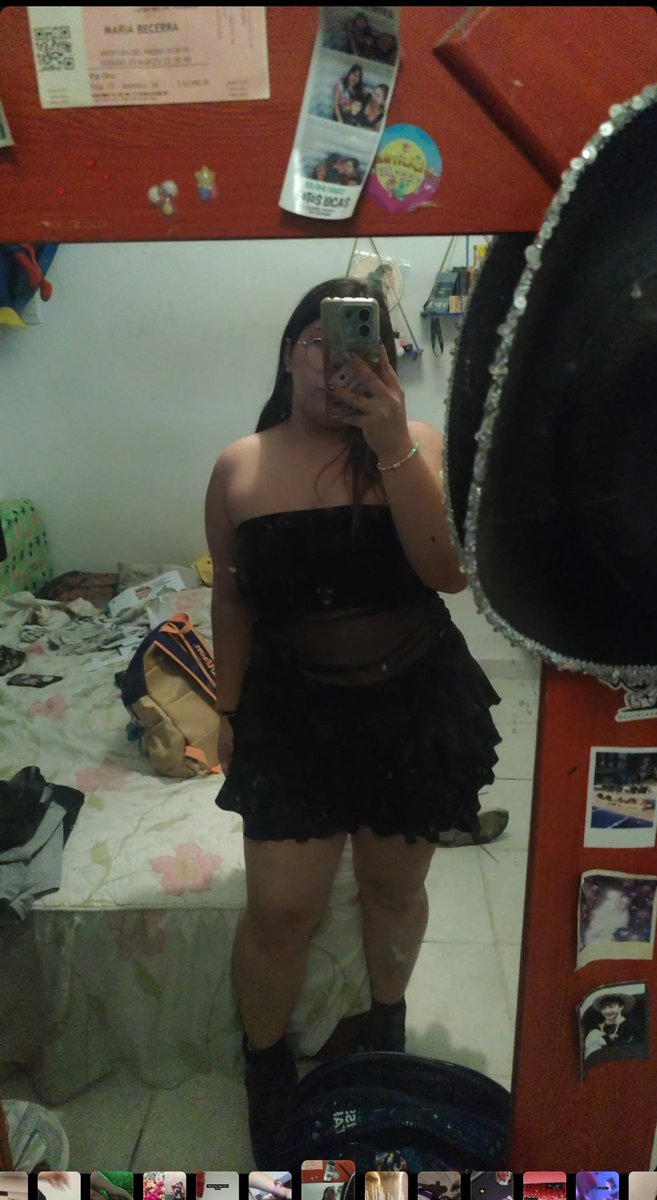 kkamlvs's tweet photo. entre en demencia, voy aprovechar los 2 segundos de fama. A QUE STRAIKID LES DOy VIBES?

(me dejan de seguir todos) 
soy ésta 😘 https://t.co/2lK7PTc0SV