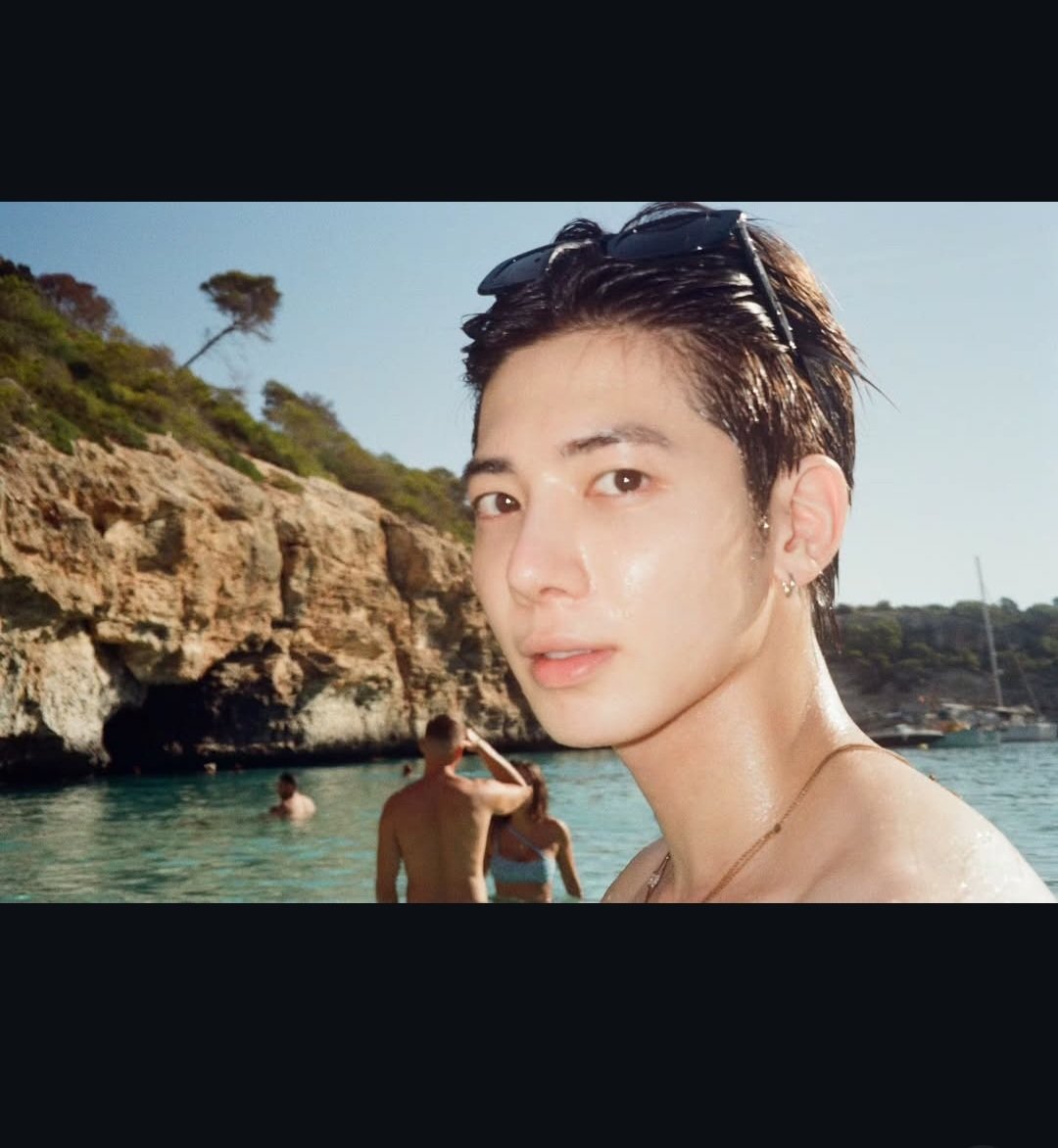 you_th_25's tweet photo. テヒョンの昨日のInstagramは
山PのSUMMER NUDE '13を聴きながら見るといいですよ(謎のおすすめ) https://t.co/uE43nXDq0p